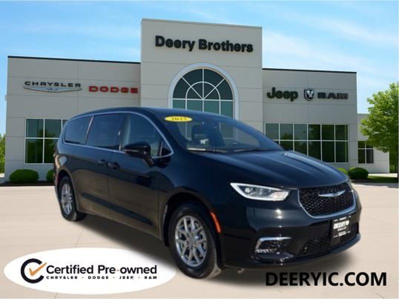 Certified 2025 Chrysler Pacifica Select image 1