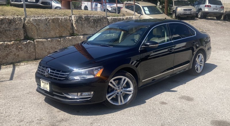 Used 2012 Volkswagen Passat TDI SEL Premium image 1