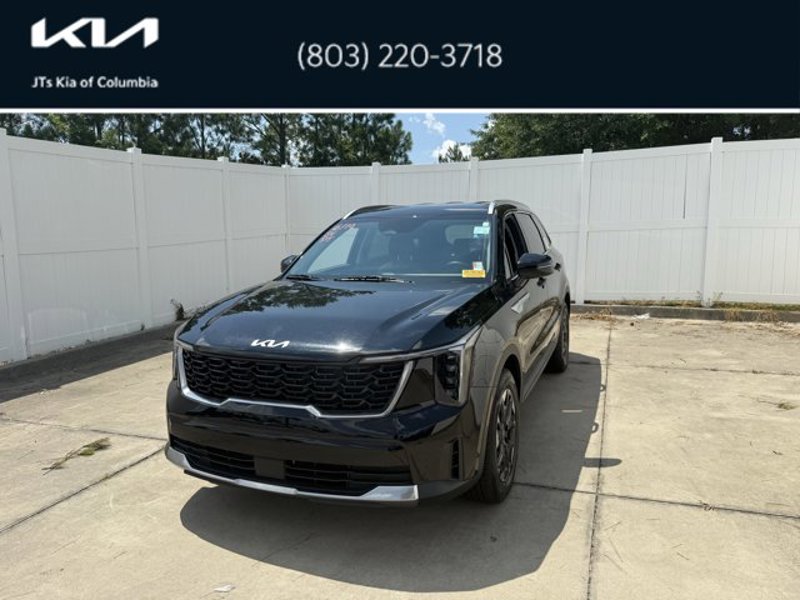 Certified 2024 Kia Sorento S image 1