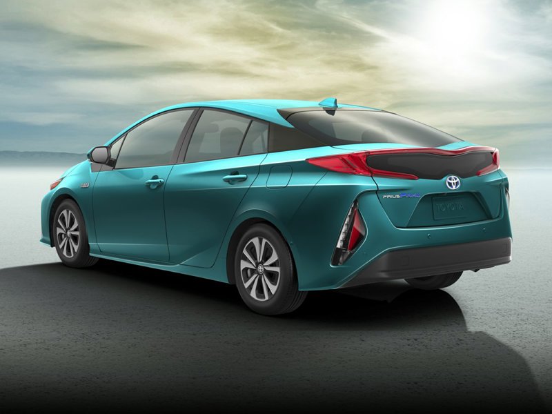 Used 2017 Toyota Prius Prime Premium image 1
