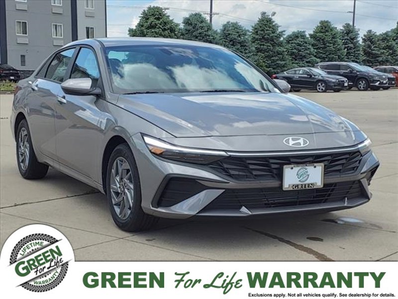Certified 2024 Hyundai Elantra SEL image 1