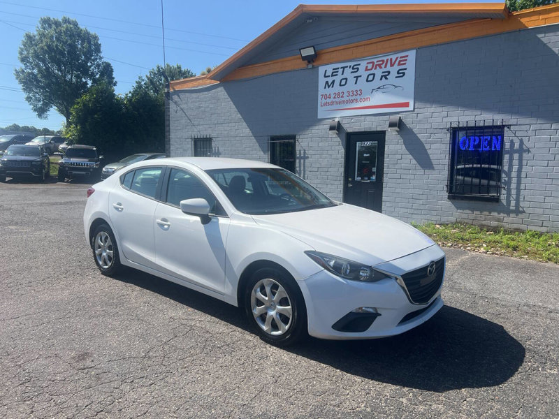 Used 2015 MAZDA MAZDA3 i Sport image 1