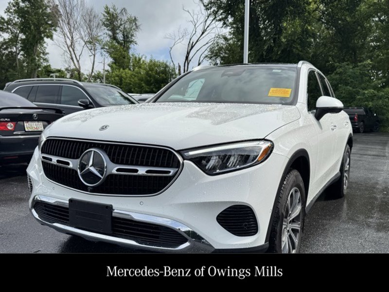 Certified 2025 Mercedes-Benz GLC 300 4MATIC image 1