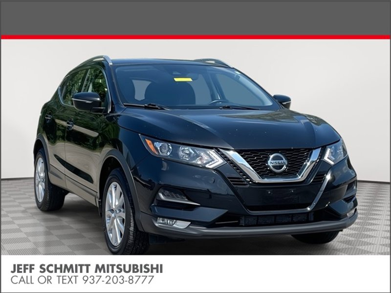 Used 2022 Nissan Rogue Sport SV image 1