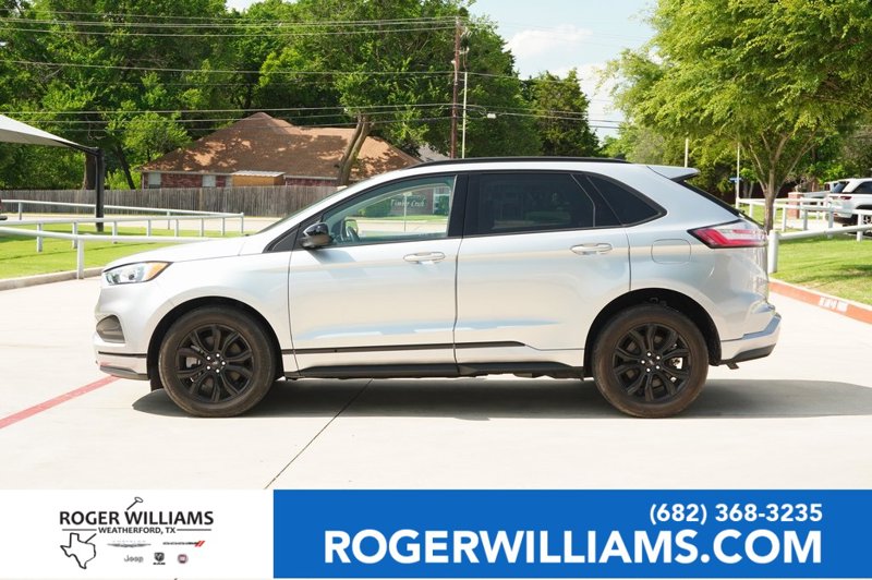 Used 2024 Ford Edge SE w/ Black Appearance Package image 1