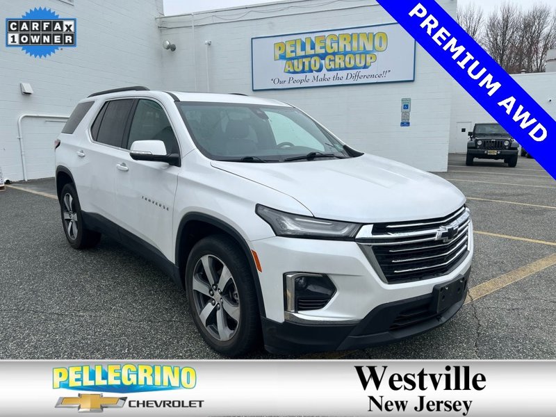Certified 2022 Chevrolet Traverse LT w/ LT Premium Package image 1