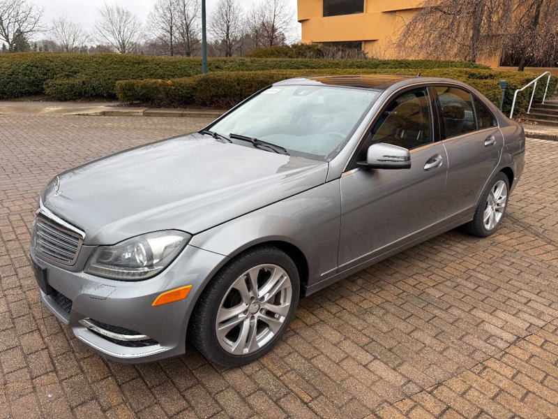 Used 2012 Mercedes-Benz C 300 4MATIC Sedan image 1