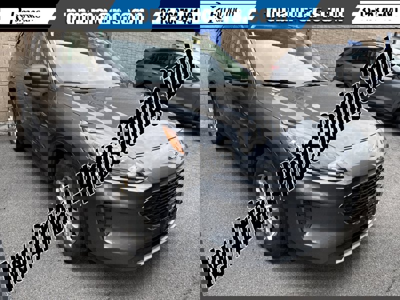 Used 2022 Ford Escape SE w/ Cold Weather Package image 1