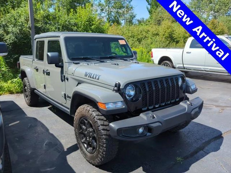 Certified 2023 Jeep Gladiator Sport image 1