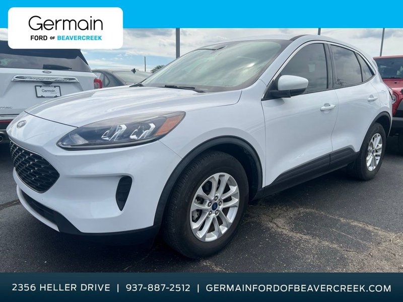 Used 2020 Ford Escape SE image 1
