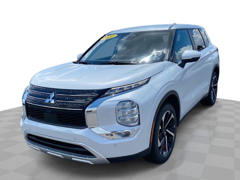 Used 2024 Mitsubishi Outlander FWD image 1