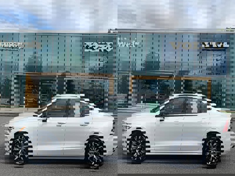 Certified 2024 Volvo S60 B5 Plus image 1