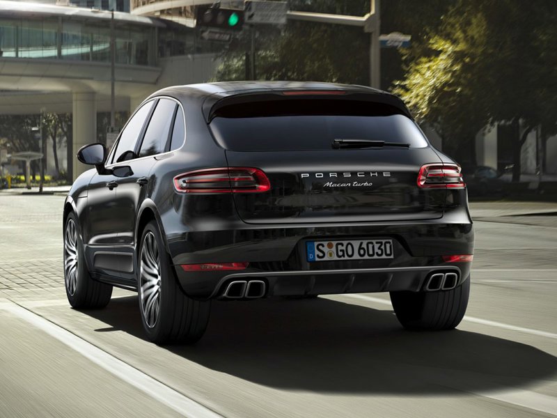 Used 2015 Porsche Macan Turbo image 1