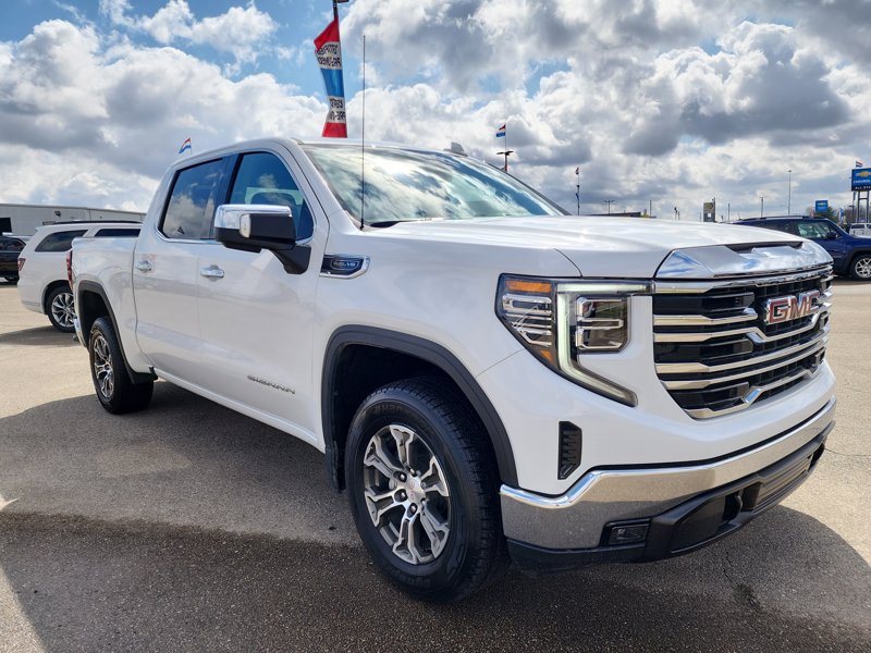 Certified 2024 GMC Sierra 1500 SLT image 1