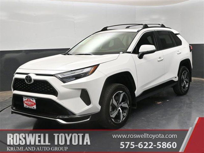 Certified 2025 Toyota RAV4 SE image 1