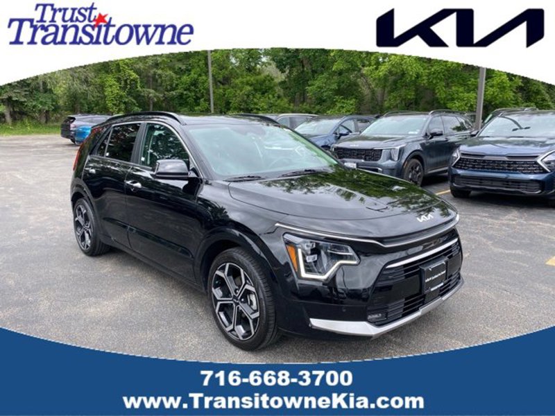 Certified 2023 Kia Niro SX Touring image 1