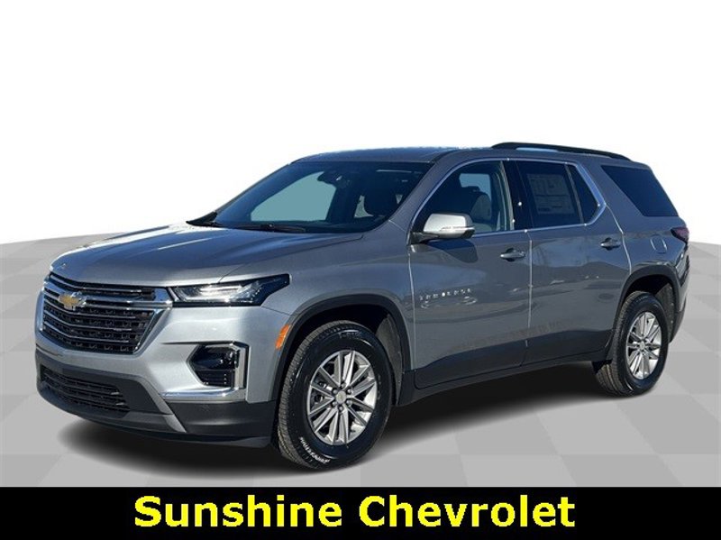 Certified 2024 Chevrolet Traverse LT w/ Rear Camera Mirror Package image 1