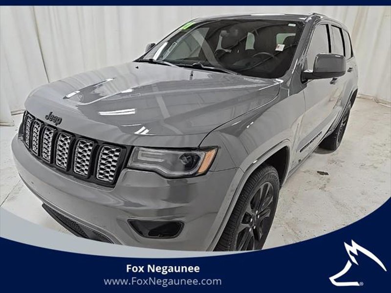 Certified 2021 Jeep Grand Cherokee Laredo X image 1