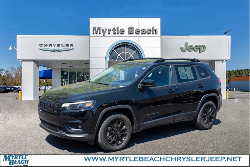 Certified 2023 Jeep Cherokee Altitude Lux image 1
