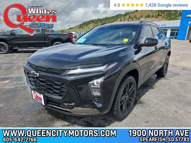Used 2024 Chevrolet Trax ACTIV w/ Driver Confidence Package image 1