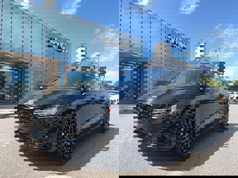 Certified 2023 Volvo S60 B5 Plus image 1