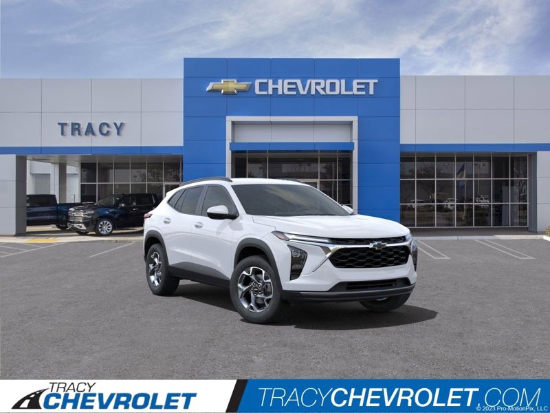 New 2025 Chevrolet Trax LT w/ Driver Confidence Package image 1