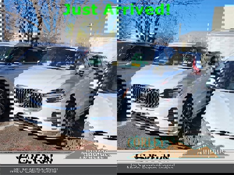 Certified 2022 Volvo XC60 B5 Inscription image 1