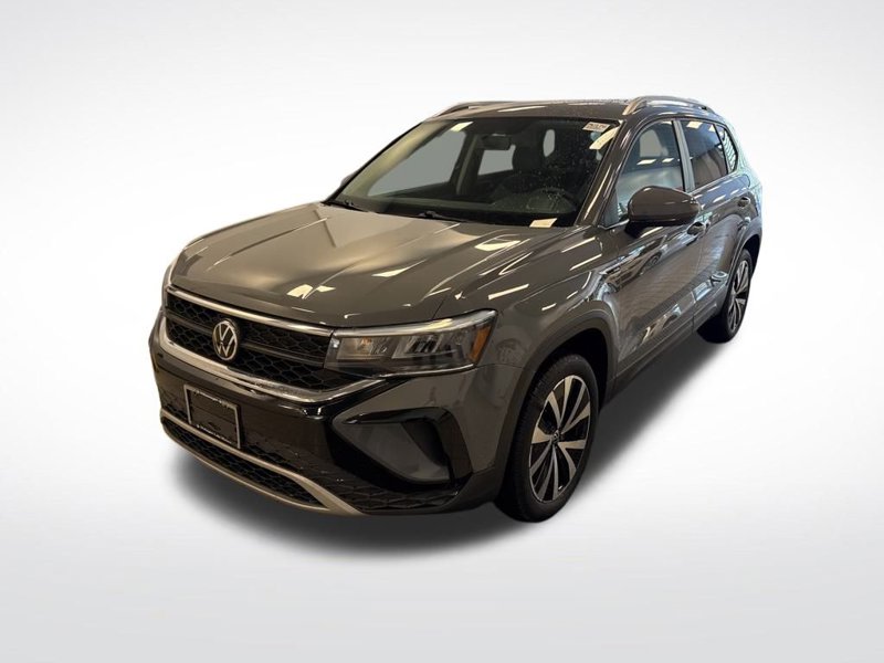 Used 2022 Volkswagen Taos SE image 1
