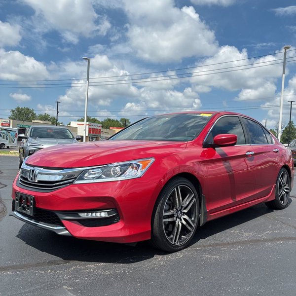 Used 2016 Honda Accord Sport image 1