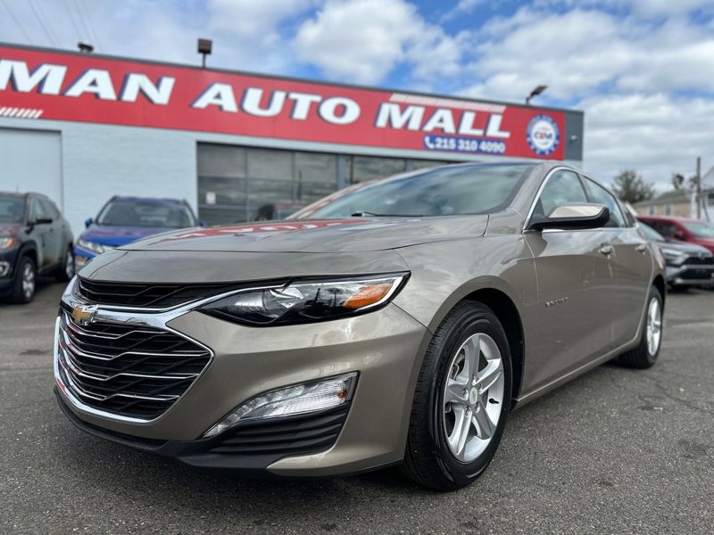 Used 2022 Chevrolet Malibu LT image 1