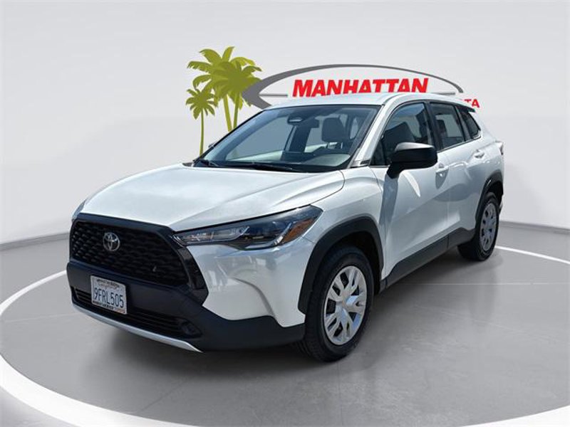 Certified 2023 Toyota Corolla Cross L image 1