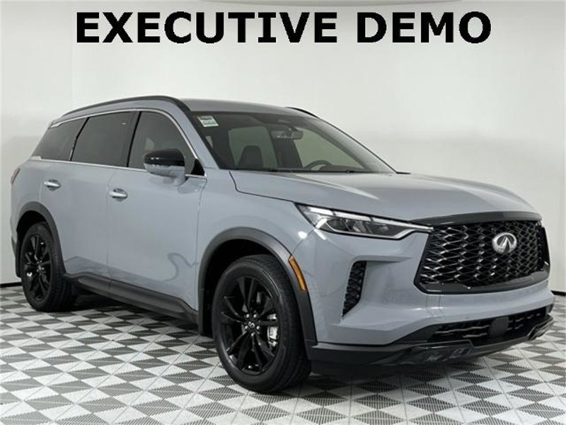 Certified 2025 INFINITI QX60 Luxe w/ Black Edition image 1
