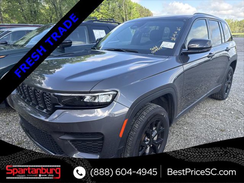 Certified 2024 Jeep Grand Cherokee Altitude image 1