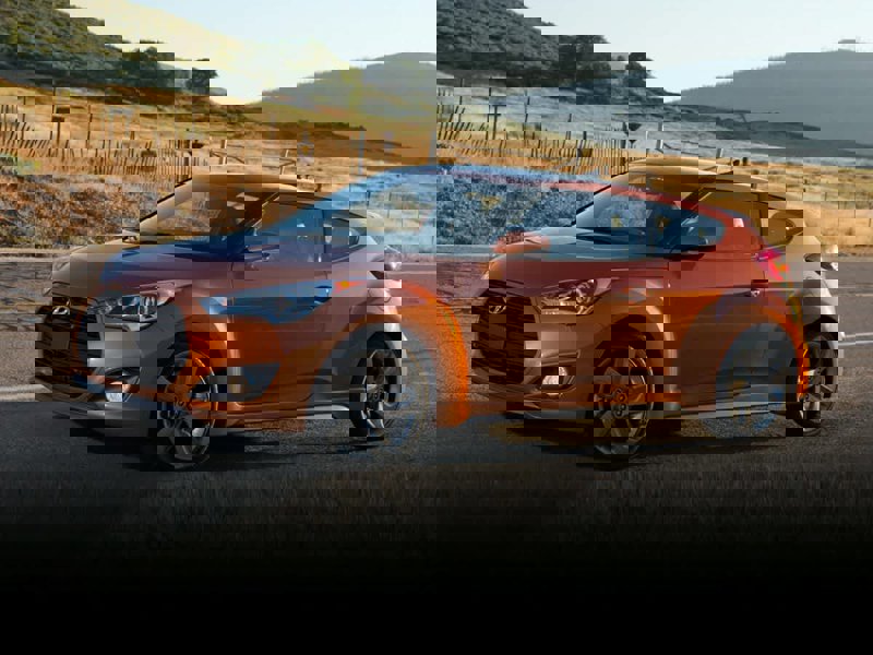 Used 2015 Hyundai Veloster Turbo w/ Option Group 04 image 1