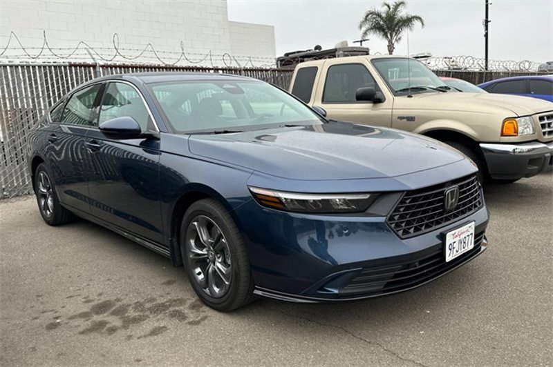 Certified 2023 Honda Accord EX-L image 1