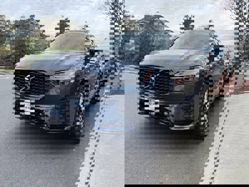Certified 2024 Volvo XC60 T8 Plus w/ Protection Package Premier image 1