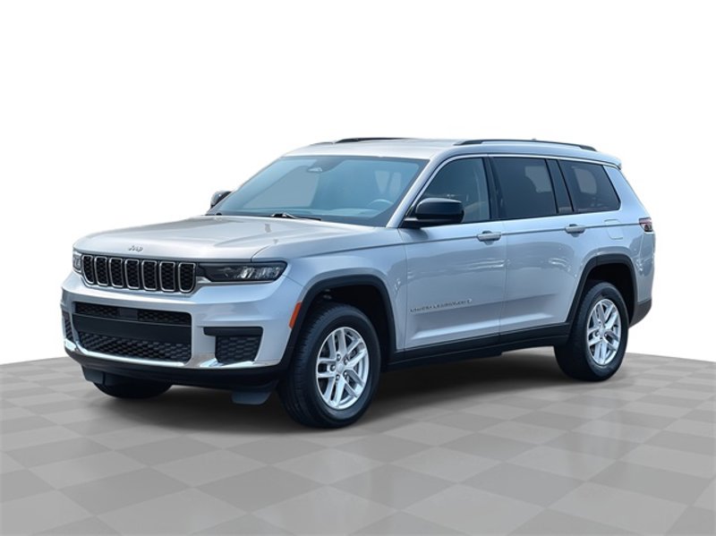 Used 2023 Jeep Grand Cherokee L Laredo image 1