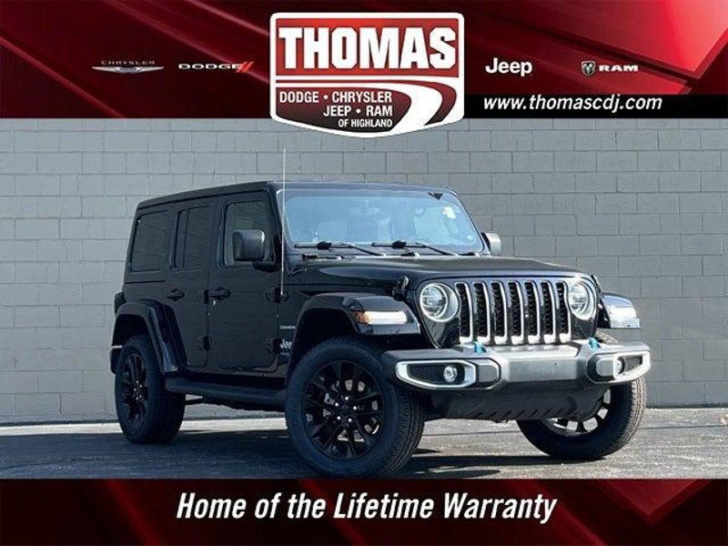 Certified 2022 Jeep Wrangler Unlimited Sahara w/ Cold Weather Group image 1