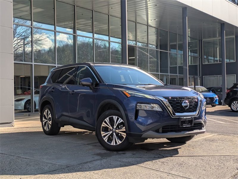Certified 2021 Nissan Rogue SV image 1