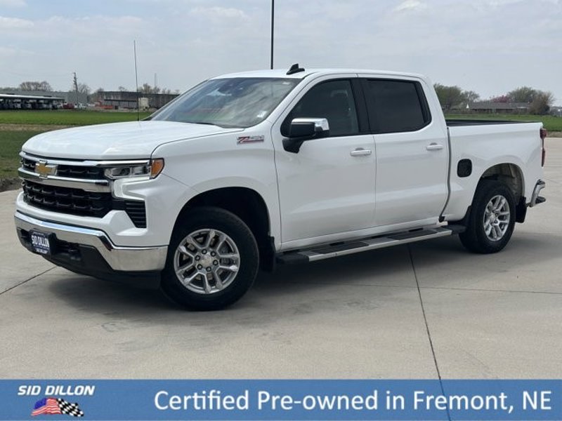 Certified 2022 Chevrolet Silverado 1500 LT w/ Z71 Off-Road Package image 1