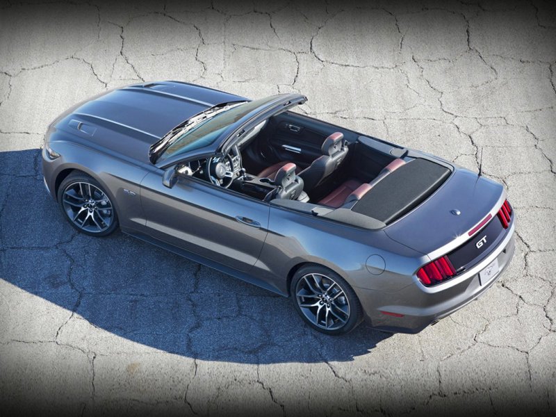 Used 2017 Ford Mustang Premium image 1