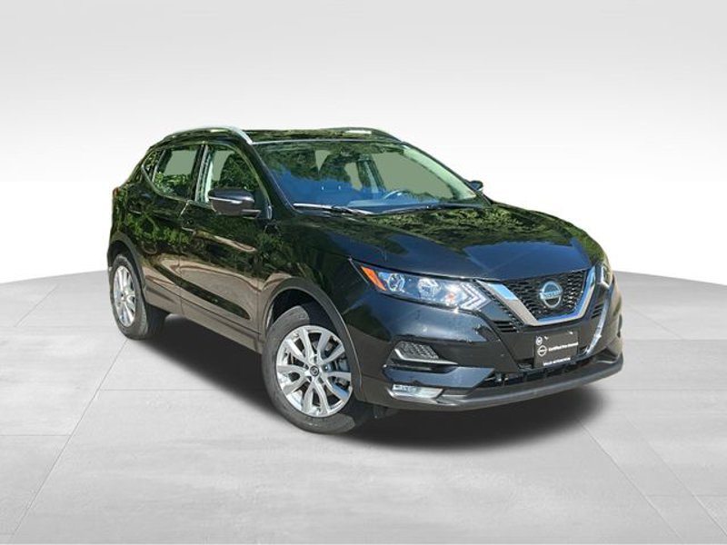 Certified 2022 Nissan Rogue Sport SV w/ Technology Package image 1