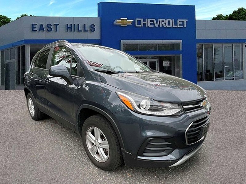 Certified 2022 Chevrolet Trax LT w/ LT Convenience Package image 1