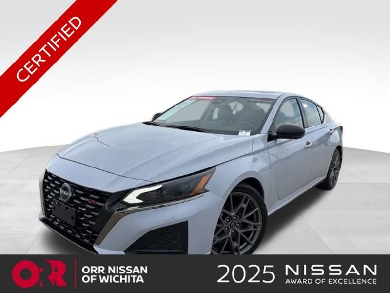 Certified 2023 Nissan Altima 2.0 SR image 1