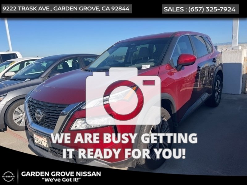 Certified 2023 Nissan Rogue SV image 1