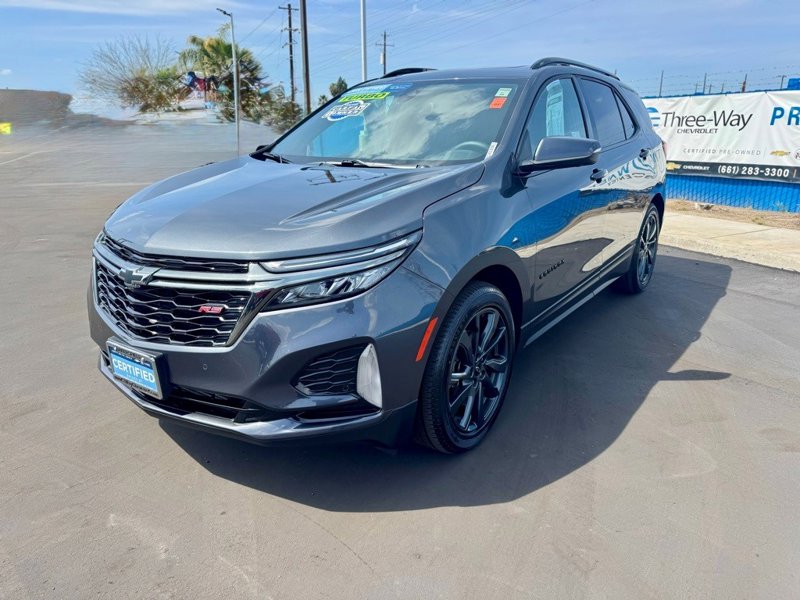 Certified 2023 Chevrolet Equinox RS image 1