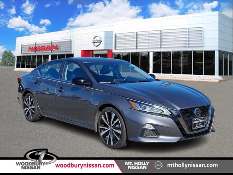 Certified 2021 Nissan Altima 2.5 SR image 1