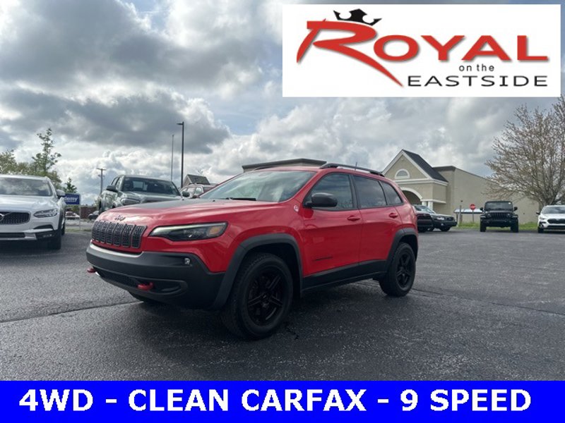 Used 2019 Jeep Cherokee Trailhawk w/ Cold Weather Group image 1