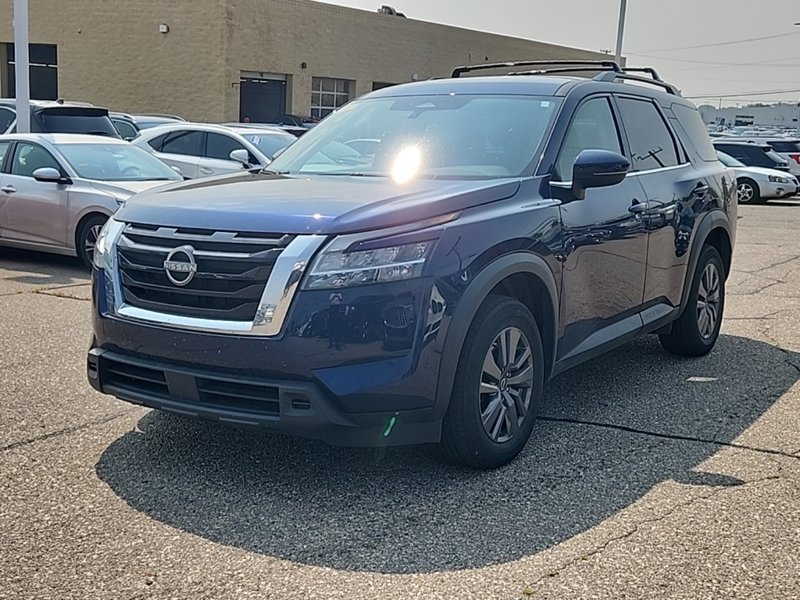 Certified 2022 Nissan Pathfinder SV image 1