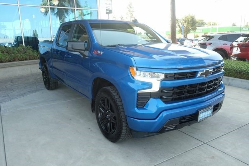 Certified 2022 Chevrolet Silverado 1500 RST image 1